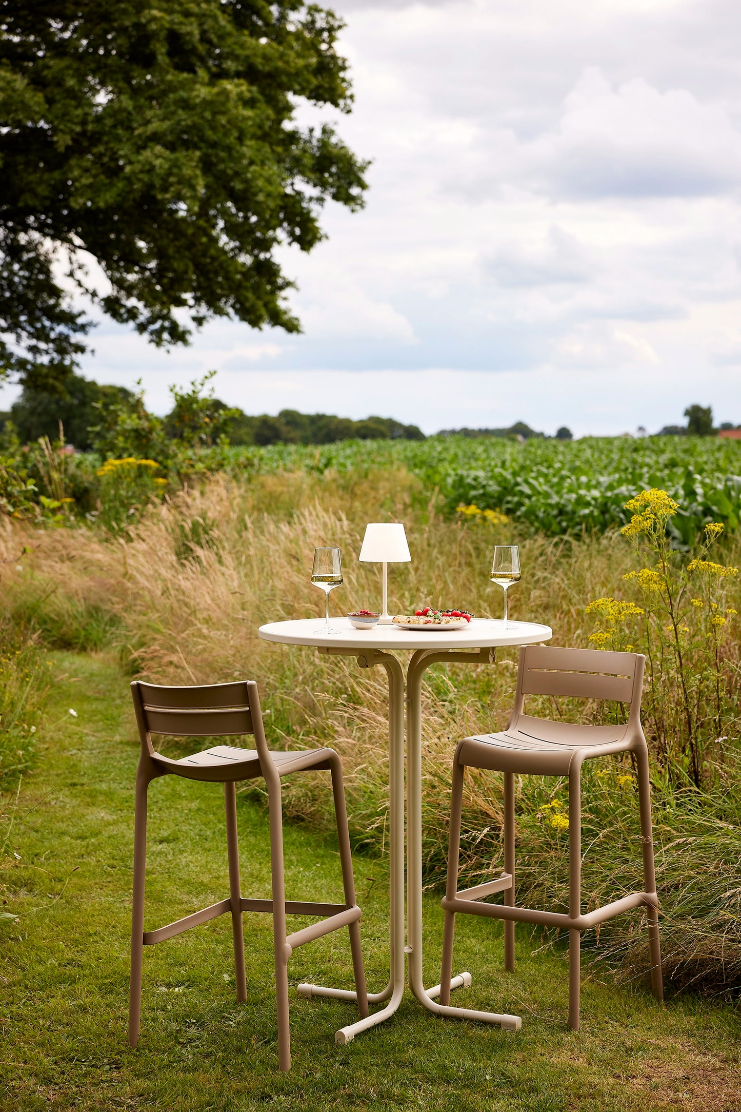 Stapelbarer Barstuhl Calor sand