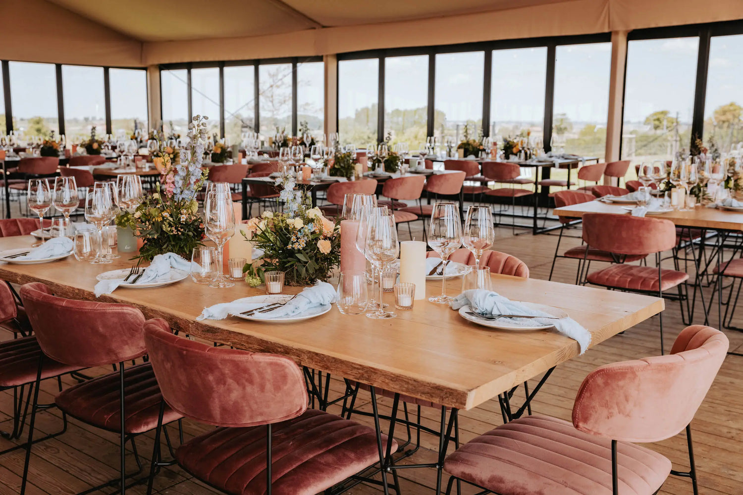 Stapel- und Bankettstühle