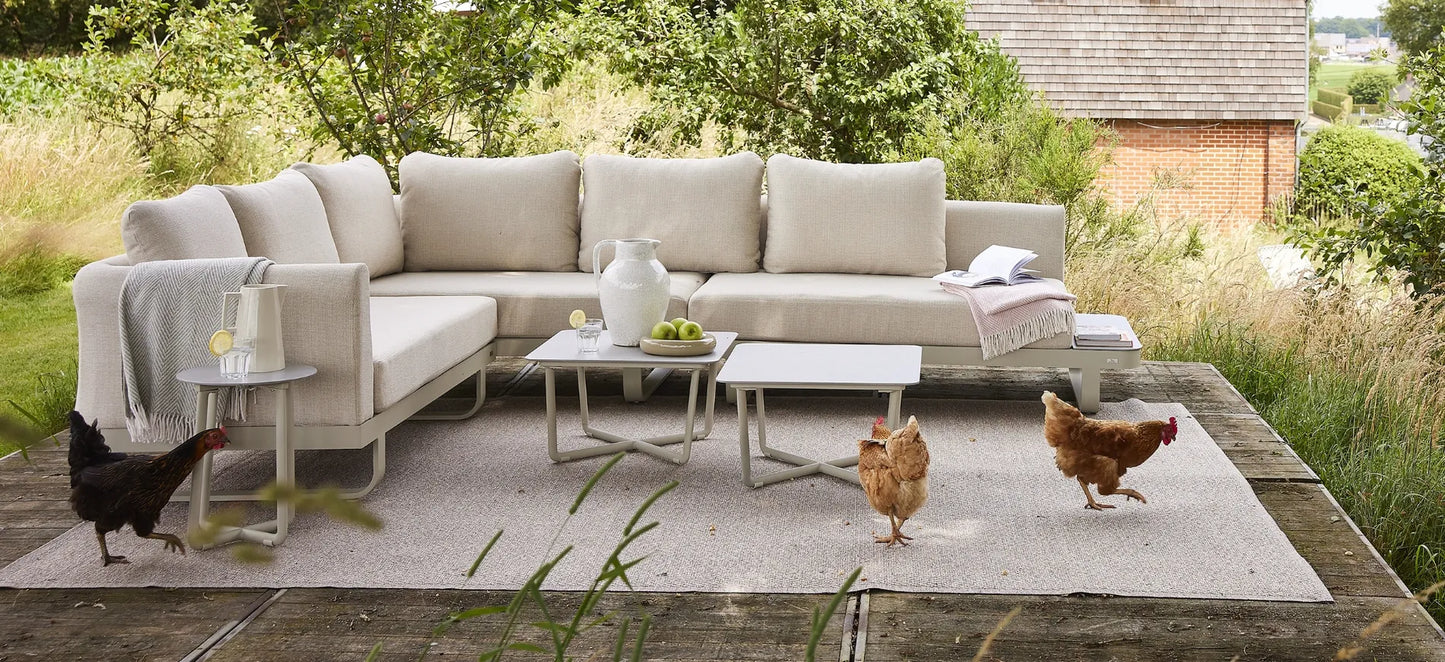 Fellow Lounge sand mit Beistelltischen